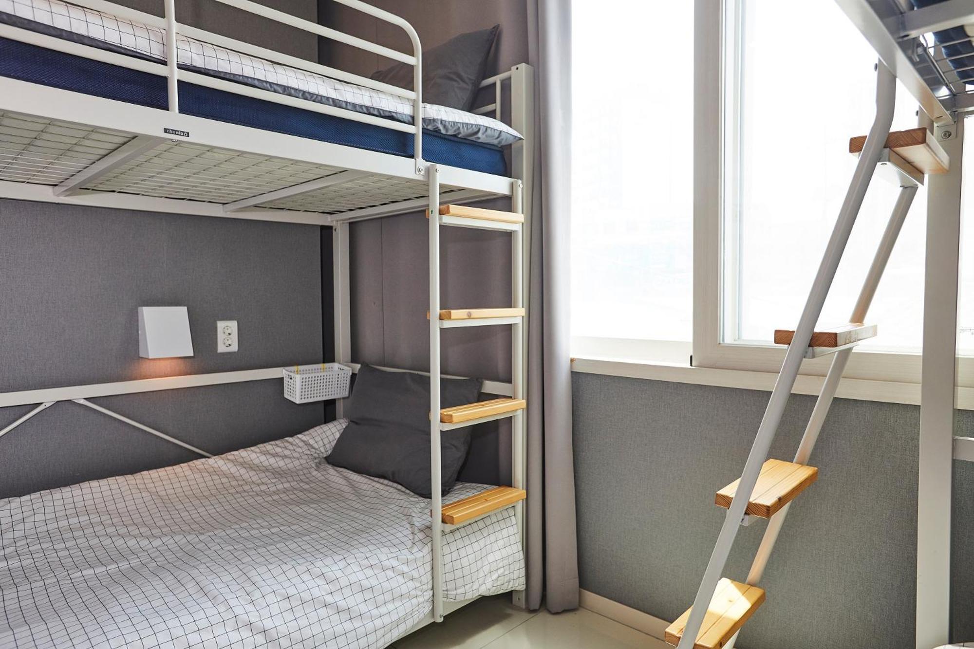 Red-Lighthouse Guest House Сокчхо Номер фото
